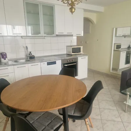 Mikuljan Apartments- Free Parking -5 Min By Walk To Split