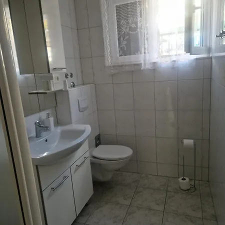 Alloggio in famiglia Mikuljan Apartments- Free Parking -5 Min By Walk To *