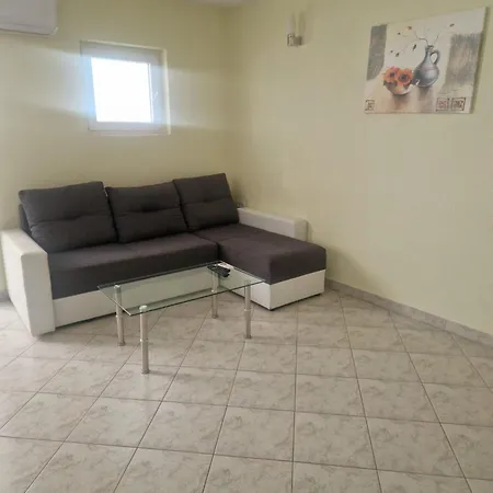 Mikuljan Apartments- Free Parking -5 Min By Walk To Stobreč