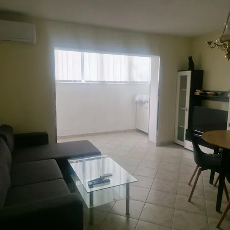 Mikuljan Apartments- Free Parking -5 Min By Walk To * Stobreč